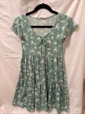 Jessica Simpson Mint Green Floral Tiered Tie-Front Midi Dress
